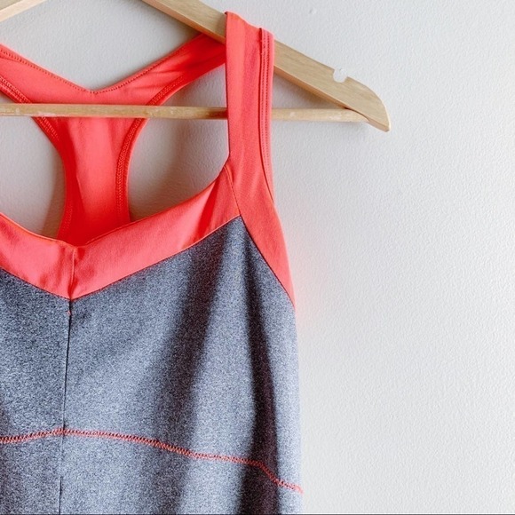 New Balance • Quick Dry Racer Back Workout Tank Top in Grey/Orange, Size Medium - Picture 4 of 11